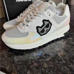 Karl Lagerfeld Paris Women's Mayu Lace-Up Sneakers Shoes Sz 7.5 NWB